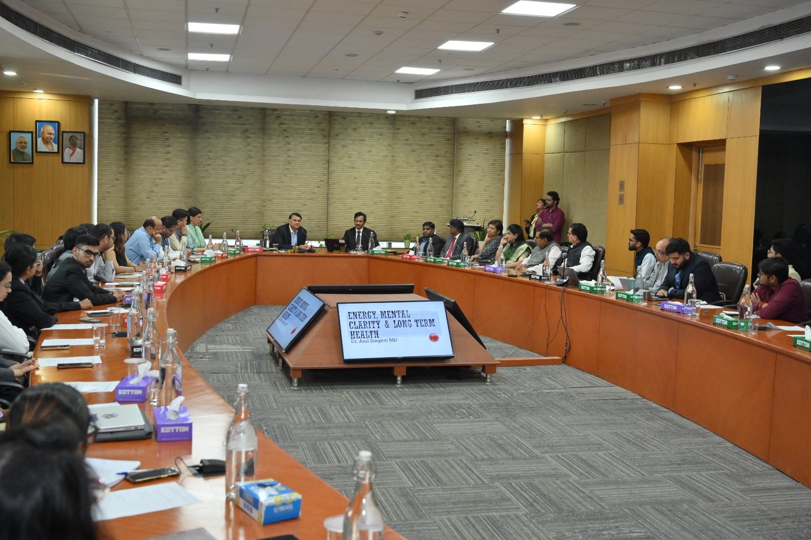 Dr. Anil Singhvi presenting Energy, Mental Clarity and Long Term Health at the Indian Institute of Corporate Affairs, Delhi