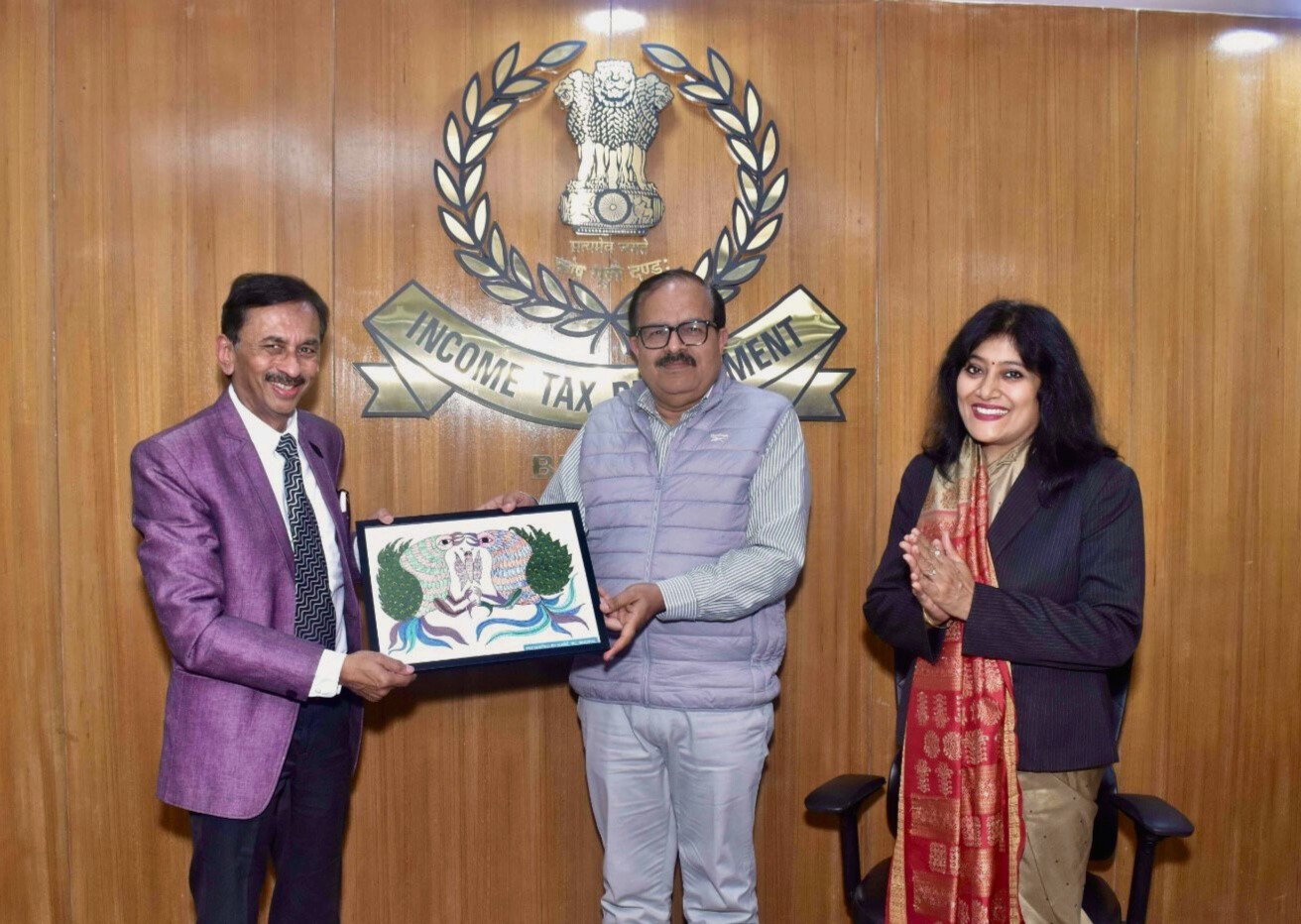 Dr. Anil Singhvi being felicitated at the Income Tax Department, Madhya Pradesh and Chhattisgarh